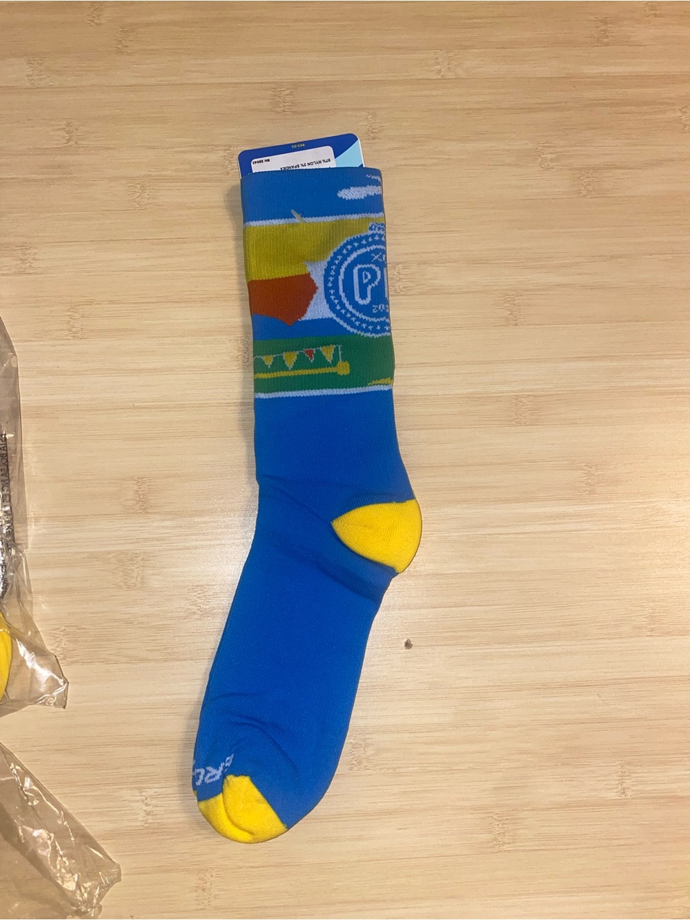 NEW 4 Pairs Brooks Pacesetter Collection Running Crew Socks S/M Made In USA - Picture 6 of 8